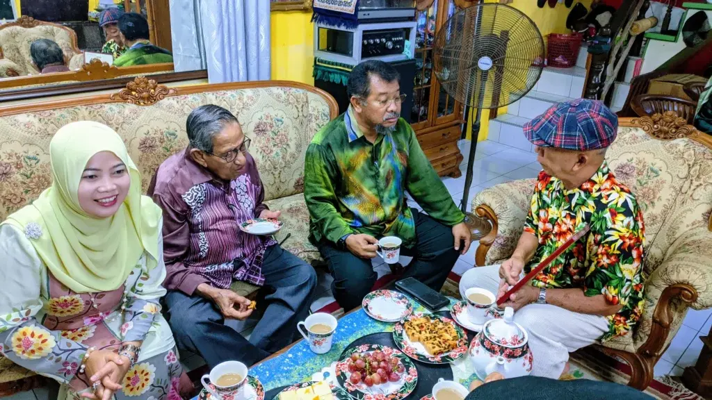 Kunjungan daripada Tan Sri Dato’ Seri (Dr.) Haji Mohd Yussof Latiff — foto 4