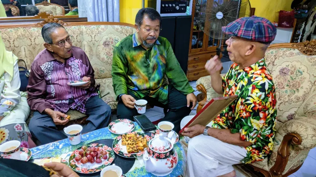 Kunjungan daripada Tan Sri Dato’ Seri (Dr.) Haji Mohd Yussof Latiff — foto 5
