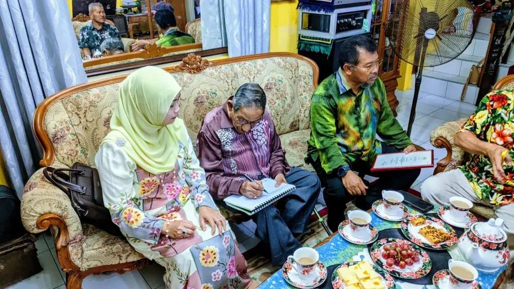 Kunjungan daripada Tan Sri Dato’ Seri (Dr.) Haji Mohd Yussof Latiff — foto 7