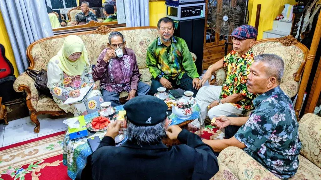 Kunjungan daripada Tan Sri Dato’ Seri (Dr.) Haji Mohd Yussof Latiff — foto 8